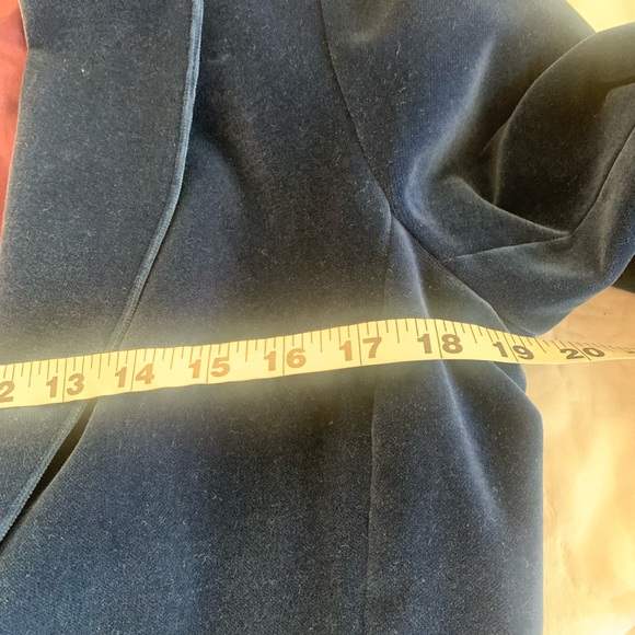 Vintage Easy Wear Velvet Blazer - Picture 4 of 6